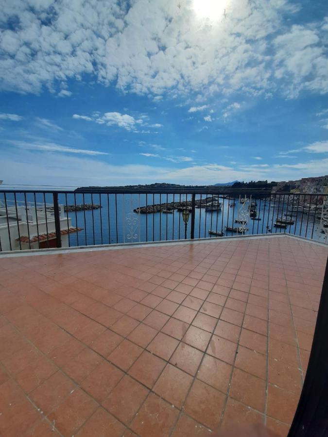 Residenza Mena Marina Corricella Daire Redang Island Dış mekan fotoğraf